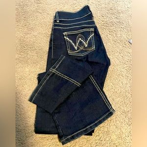 Women’s Wranglers, like new- bootcut.